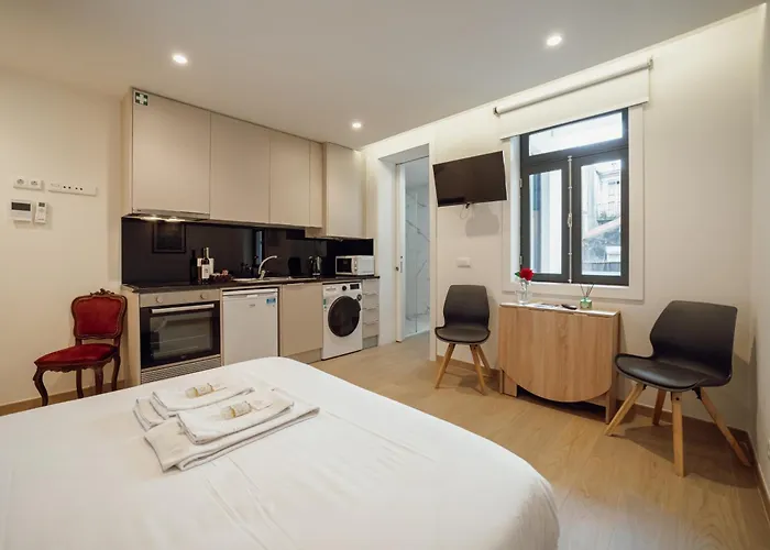 Carmo Residence Porto By Vacationy